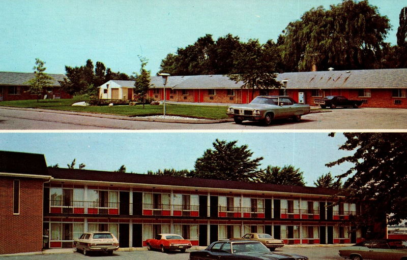 Sterling Motel - Vintage Postcard